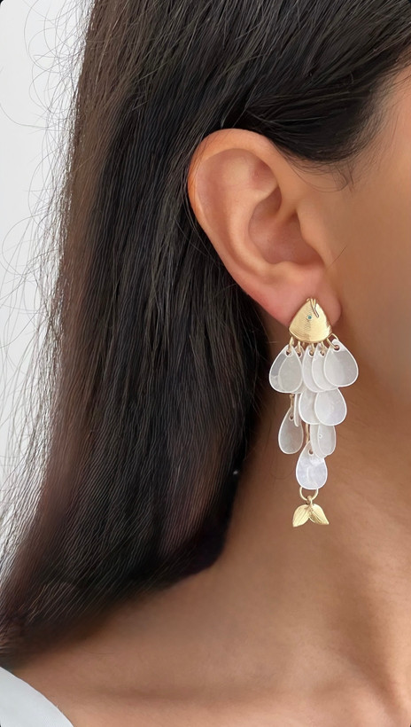 گوشواره زنانه ماهی پولکی سفید